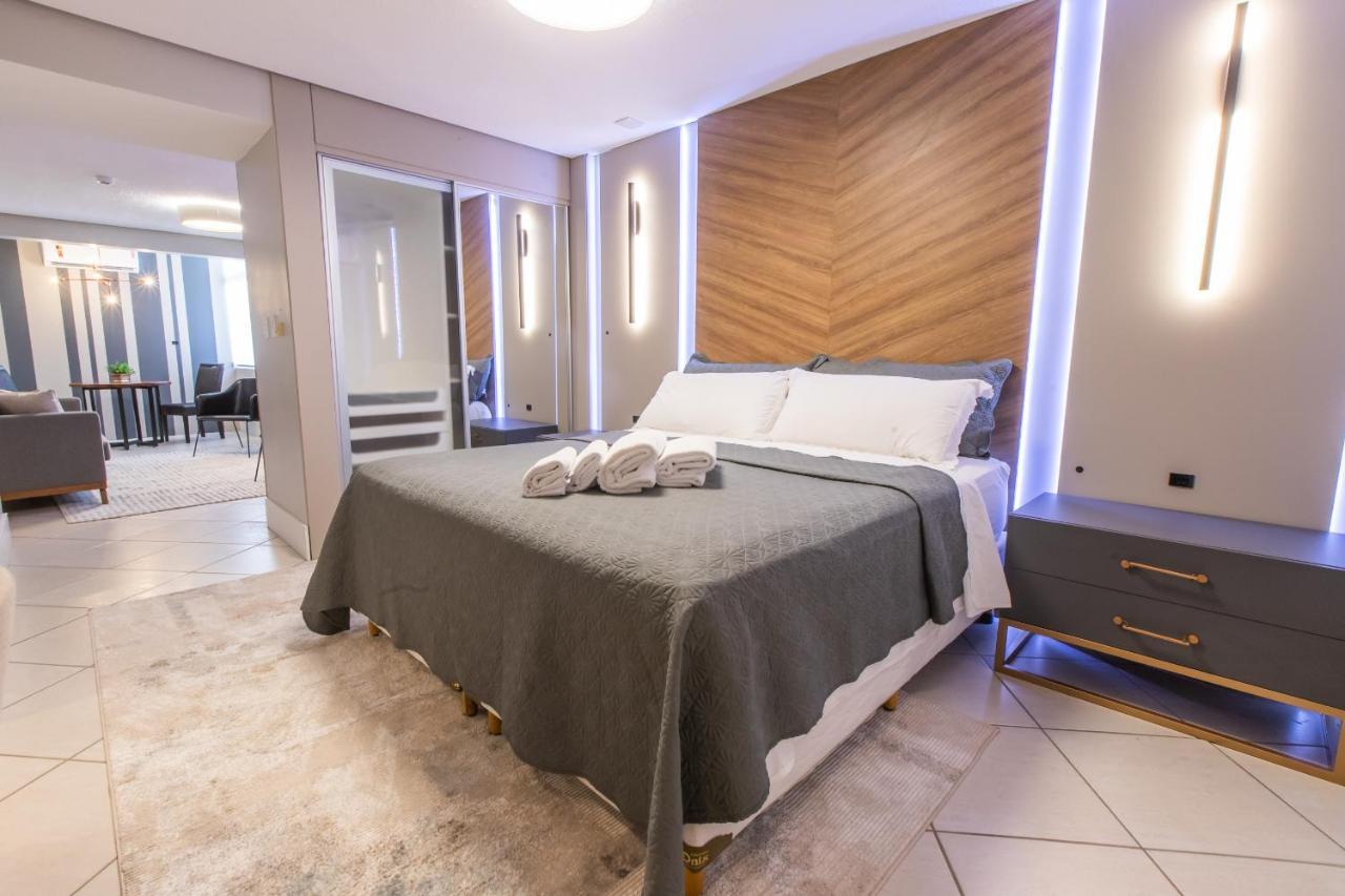 Delupo Hotel - Livin Studios Criciuma  Εξωτερικό φωτογραφία