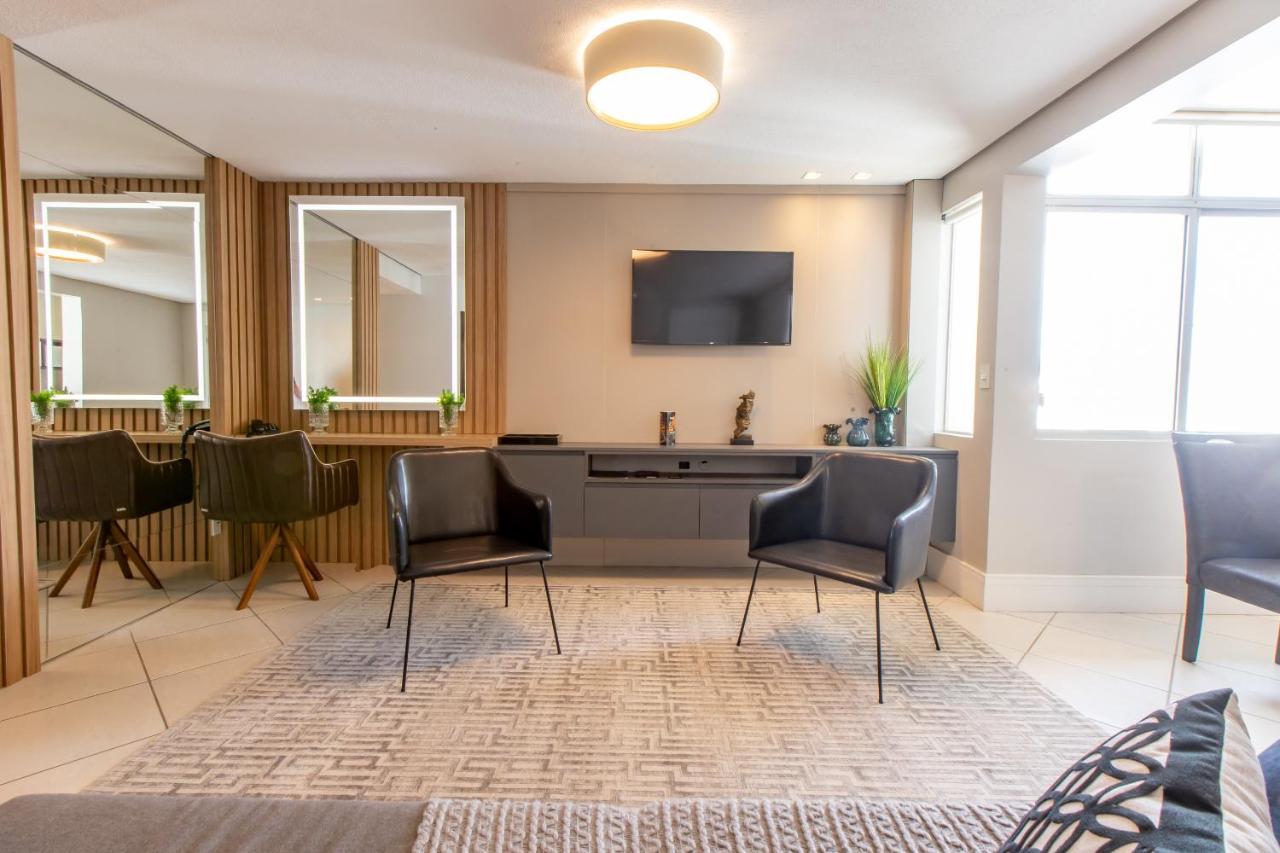 Delupo Hotel - Livin Studios Criciuma  Εξωτερικό φωτογραφία